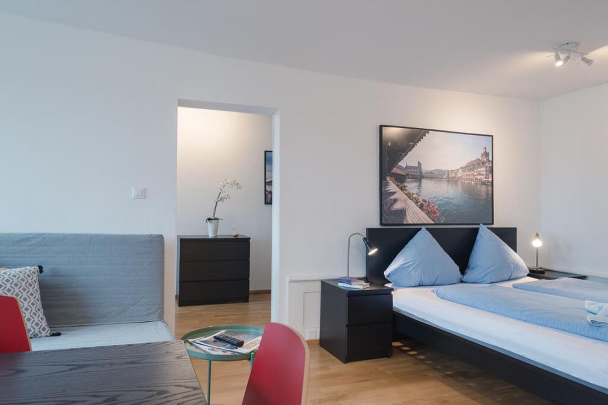 HITrental Chapel Bridge Apartments Luzern Buitenkant foto